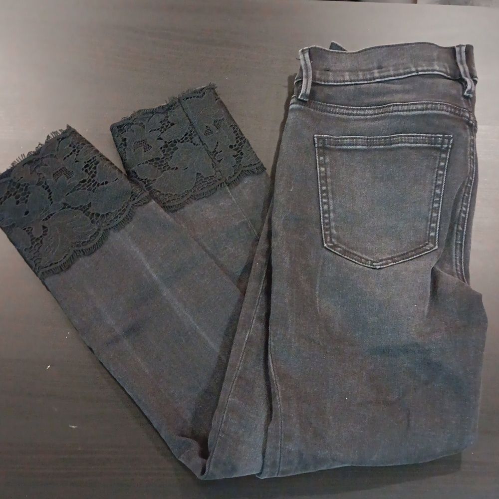 Ann Taylor Black Capri Jeans Petite